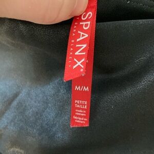 SPANX Faux leather leggings SZ MP